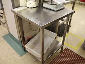 Tube Pressure Tester - picture1' - Click to enlarge
