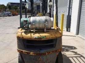 Used CAT 2.5T LPG Forklift - picture0' - Click to enlarge