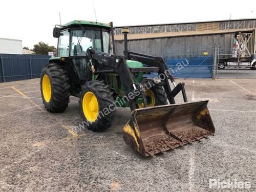 John Deere 2450