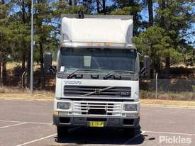 2001 Volvo FM7 - picture1' - Click to enlarge