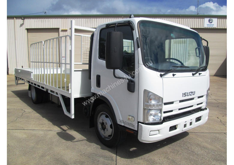 caption Isuzu NQR450 Tray Truck