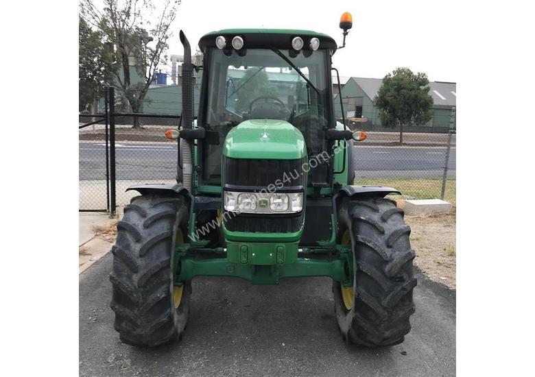 caption John Deere 6330 Premium Cab IN VIC