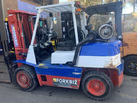4 Tonne Container Mast Forklift For Sale!  - picture0' - Click to enlarge