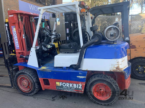 4 Tonne Container Mast Forklift For Sale! 