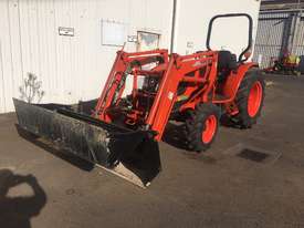Used Kioti Daedong DK5810 Tractor - picture2' - Click to enlarge