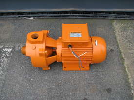 Water Pump 2400W - Orange CP80 - picture0' - Click to enlarge