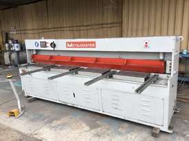 METAL MASTER3.1M X 4MM HYDRAULIC GUILLOTINE - picture0' - Click to enlarge