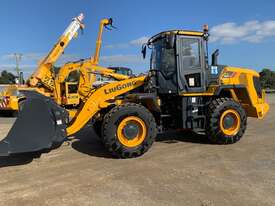 New Wheel Loader 2.3 m3 Bucket - picture1' - Click to enlarge