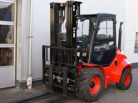 3.0 T 2WD All Terrain Forklift  - picture1' - Click to enlarge