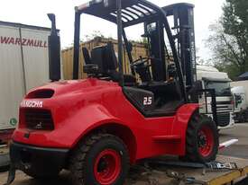 3.0 T 2WD All Terrain Forklift  - picture2' - Click to enlarge