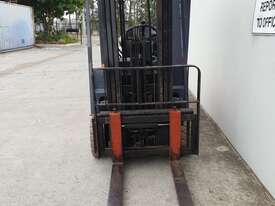 Forklift Toyota Electric (Model: 5FBE18) - picture1' - Click to enlarge