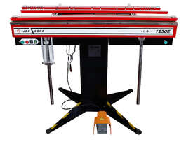 JDC Electromagnetic Sheet Metal Bending Folding Machine Brake Press 2500mm x 1.6mm - picture0' - Click to enlarge
