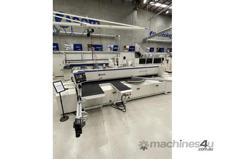 caption DEMO MODEL SCM Panel saw with mobile carriage and blade tilting