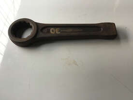 Slogging Spanner 30mm Ring End Wrench Typhoon Tools 74030 - picture0' - Click to enlarge