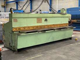 Just In - Australian Made 3650mm x 6mm Hydraulic Guilloitne - picture0' - Click to enlarge