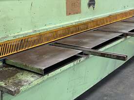Just In - Australian Made 3650mm x 6mm Hydraulic Guilloitne - picture2' - Click to enlarge