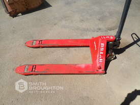 HYTSU HAND PALLET TRUCK - picture2' - Click to enlarge