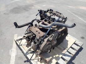 4 CYLINDER KUBOTA V2203-E DIESEL ENGINE - picture1' - Click to enlarge