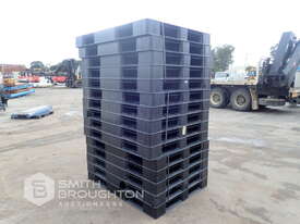 15 X PLASTIC PALLETS - picture1' - Click to enlarge