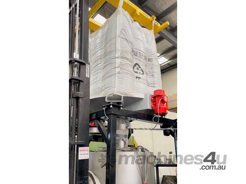 2000Litre(Max) Dinnissen THREE Station Stainless Steel Debagging Hoppers with Vibrators De-bagging