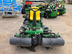John Deere 2500A Golf Greens mower Lawn Equipment - picture1' - Click to enlarge