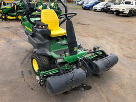John Deere 2500A Golf Greens mower Lawn Equipment - picture2' - Click to enlarge
