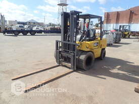 CATERPILLAR GP35 3.5 TONNE LPG FORKLIFT - picture2' - Click to enlarge