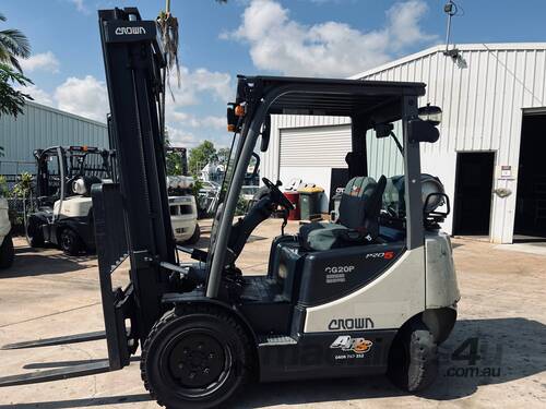 Low Hour Crown Forklift