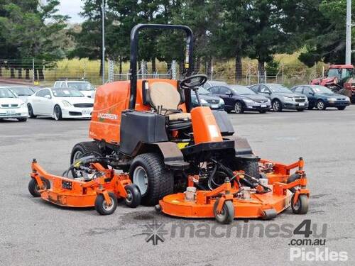 2013 Jacobsen R311T