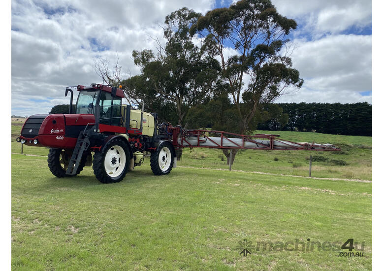 caption Self propelled Sprayer