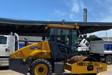 Xcmg 8T Smooth Drum Roller XS83