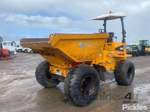 2010 Thwaites 9 Tonne