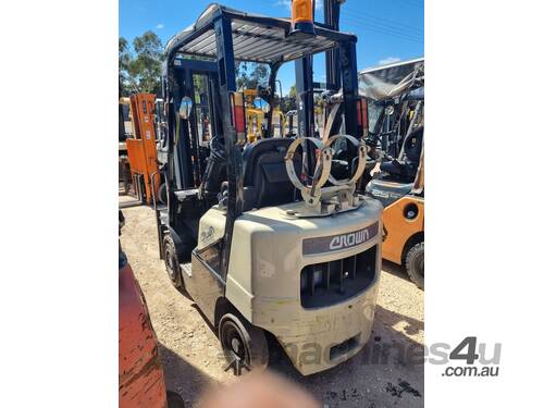 Crown LPG 2 Tonne Counterbalance Forklift with Container Mast