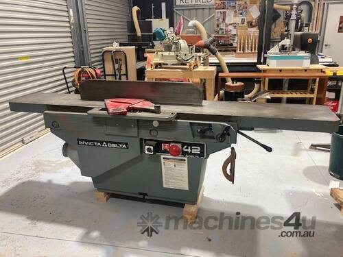 Invicta Delta RJ-42 Planer