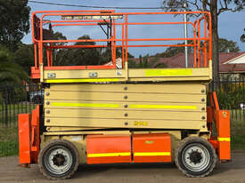 JLG M4069 Scissor Lift Access & Height Safety - picture1' - Click to enlarge