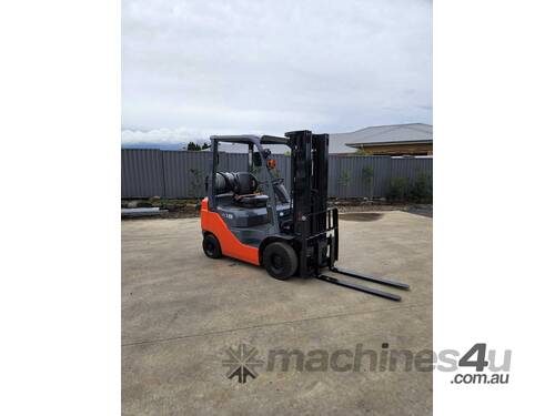 Toyota Forklift 1.8T Container Mast 