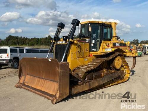 2002 Caterpillar D6R