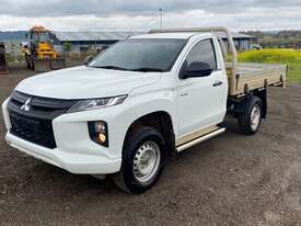 Mitsubishi Triton MR - picture2' - Click to enlarge