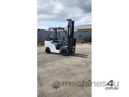 Nissan Unicarrier 2.5T Forklift Near New