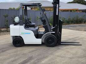 Nissan Unicarrier 2.5T Forklift Near New - picture0' - Click to enlarge