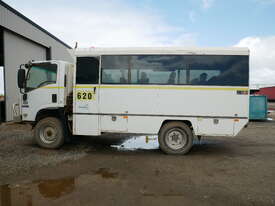 08/2011 ISUZU NHNP, NPS300 4x4 BUS - picture0' - Click to enlarge