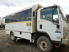 08/2011 ISUZU NHNP, NPS300 4x4 BUS - picture1' - Click to enlarge