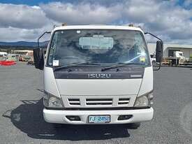 Isuzu NPR300 - picture0' - Click to enlarge