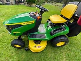 2021 John Deere S110 Lawn Garden T Mow - picture1' - Click to enlarge