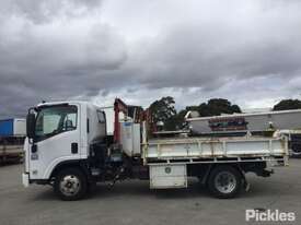 2010 Isuzu NPR 275 MWB - picture1' - Click to enlarge