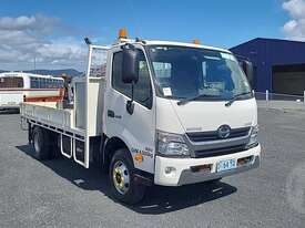 Hino 300 - picture0' - Click to enlarge