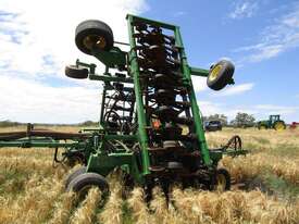 John Deere 1690 40ft Disc Seeder - picture2' - Click to enlarge