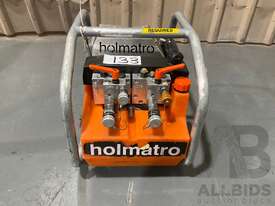 HOLMATRO Hydraulic Pump PU 30 - picture0' - Click to enlarge