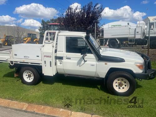 Buy Used 2009 Toyota LAND CRUISER Utes in , - Listed on Machines4u