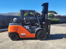 Toyota Forklift 5T Low Hours Deluxe Model  - picture0' - Click to enlarge